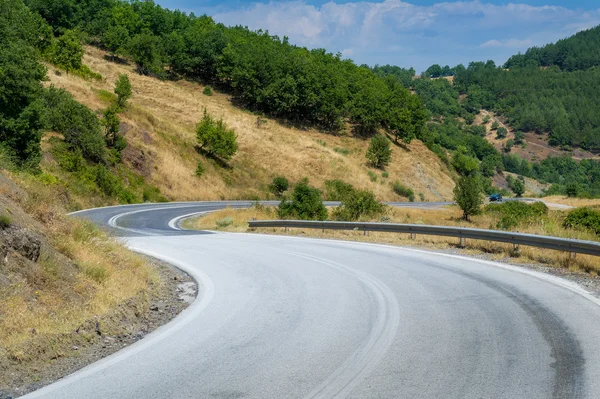 Serpentine road — Stock Photo, Image