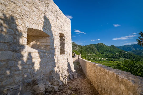 Pared de fortaleza Besac — Foto de Stock