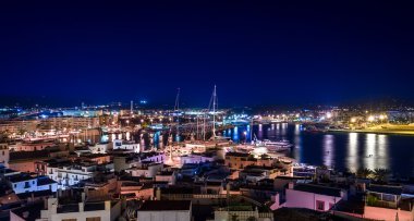 Gece Ibiza panorama