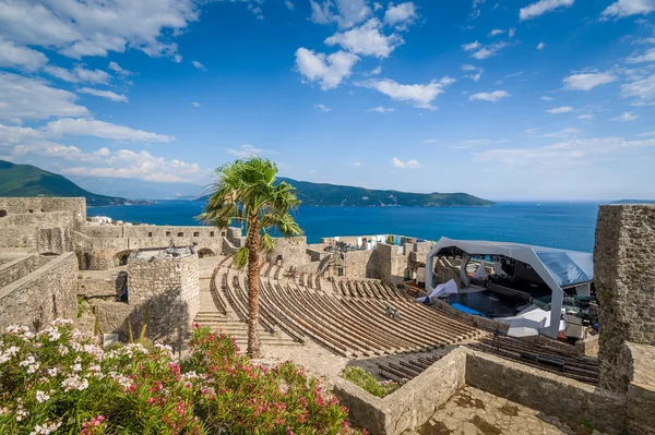 Kanli Kula fortress amphitheater and concert stage — Stock Photo, Image