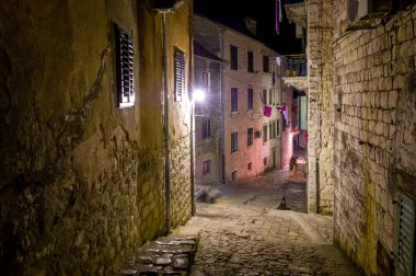 Kotor eski şehir sokakları geceleri