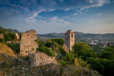 Stari Bar kale Ortaçağ Saat Kulesi