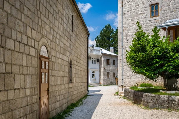 Ostrog monastery complex street. — Stock Photo, Image