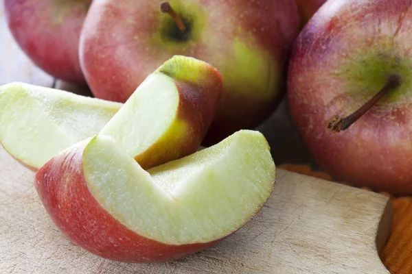 Frische Äpfel — Stockfoto