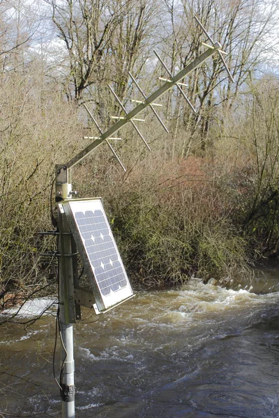Special solar powered equipment studies river conditions — Stock Photo, Image