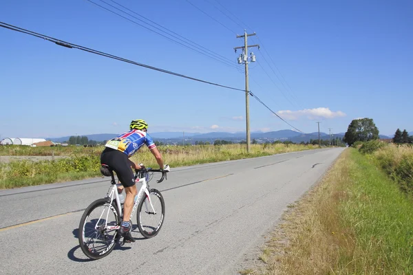 Ciclista na Competição de Ciclismo GranFondo Fraser Valley — Fotografia de Stock