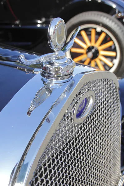 Hood Ornament on 1928 Ford — Stock Photo, Image