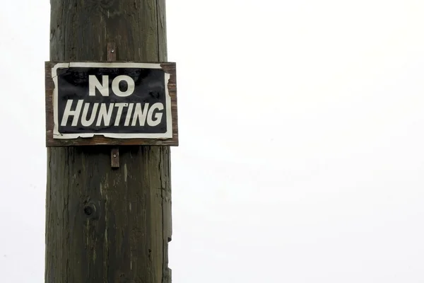 Κανένα σημάδι κυνήγι πλαισιωμένο αριστερά — Φωτογραφία Αρχείου
