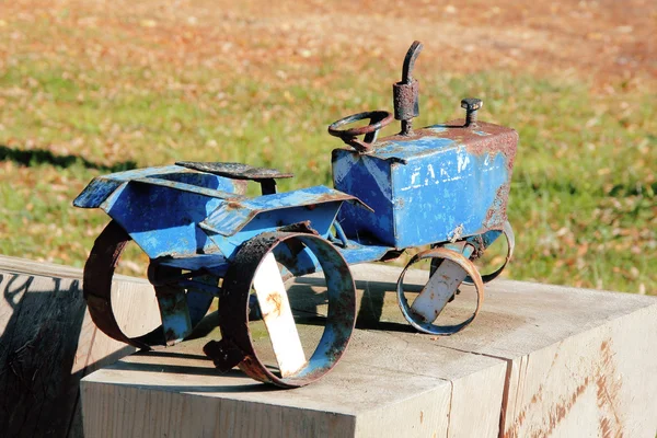 Antikes hausgemachtes Spielzeug — Stockfoto