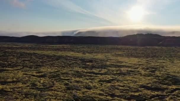 Pesawat Drone Flight Over Dramatic Landscape at Sunrise — Stok Video