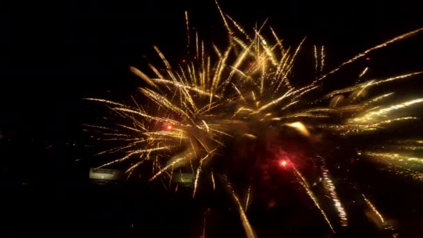 에어로 드론, 새해 전야 불꽃놀이 — 비디오