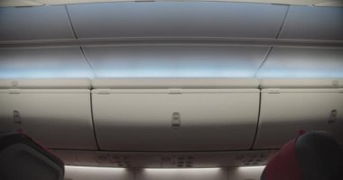 Uçak Kabini İçi Depolama Kontrol Paneliyle