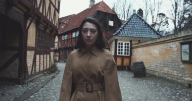Aarhus 'ta Yürüyen Moda Kadını