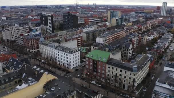 Drón a Frederiksberg Alle felett — Stock videók