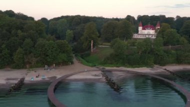 Varna Köprüsü 'ndeki Sonsuz Köprü' nün Drone Atışı - Aarhus, Danimarka