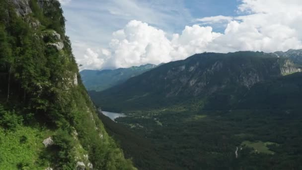 Slovenya Dağları 'ndan İHA Uçuşu — Stok video