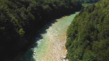 Soca Nehri ve Ormanları üzerinde İHA uçuşu