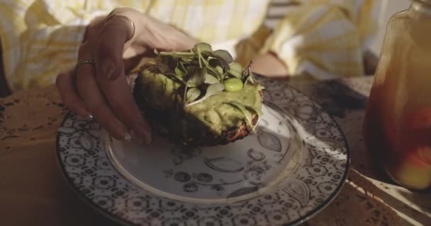 Closeup Shot of Blonde Woman Out for Lunch Taking a Bite — Stock Video