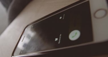 Annemden gelen akıllı telefon cevapsız kalıyor