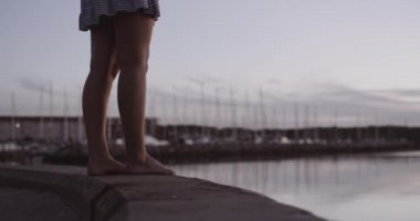 Duvardan Atlayan Genç İntihar Eden Kadın