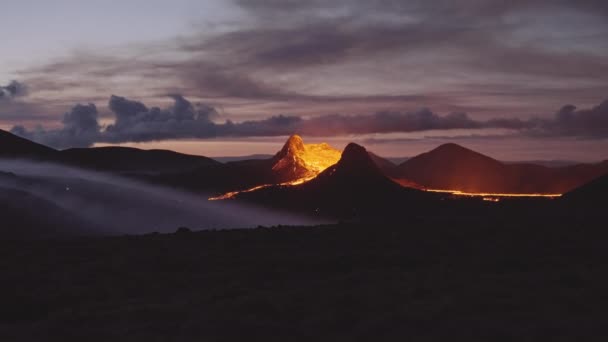 Cielo calmo dopo un vulcano in eruzione — Video Stock