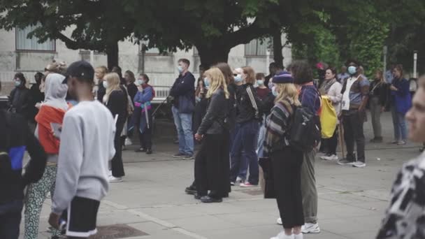 Groep van mensen die de zaak van zwarte levens steunen — Stockvideo