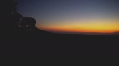 Kamerayla Görkemli Ufuk Çizgisi Yatay Olarak Bir Taraftan Diğer Tarafa Gidiyor