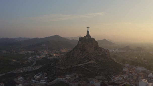 Vista del Cristo de Monteagudo tomada desde un punto de vista aéreo de drones — Vídeo de stock