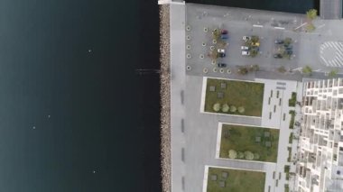 Sakin Okyanus Suları 'ndan Mimari Binaların Görkemli Hava Çekimi, Aarhus