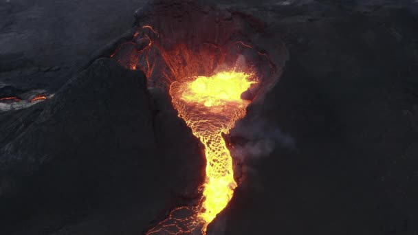 Lava Flow Från Erupting Fagradalsfjall Vulkan I Reykjanes halvön, Island — Stockvideo