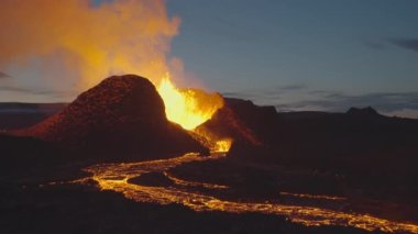 Fagradalsfall Volkanı 'ndan Lav Fışkırması