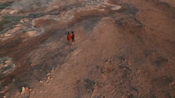 Majestic Drone Shot of a Vast Geothermal Landscape in Iceland — Vídeo de Stock