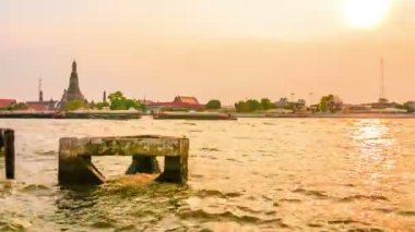 Nehir wat arun tapınak gündoğumu