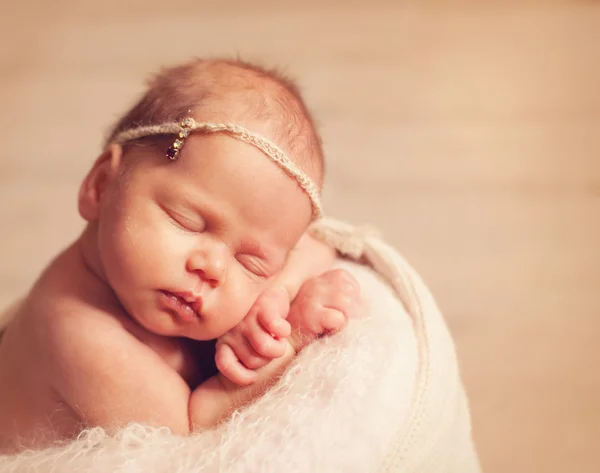 Recém-nascido de uma semana de idade — Fotografia de Stock