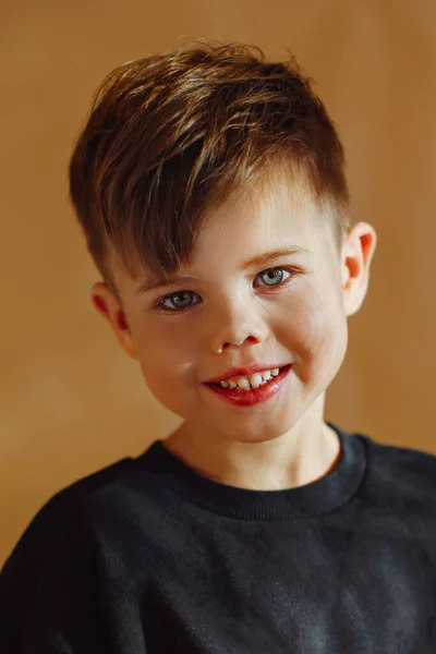 Portrait Fashionable Little Boy Studio — Fotografia de Stock