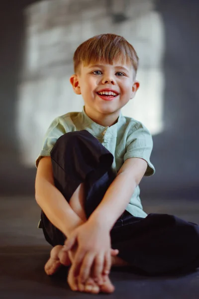 Portrait Fashionable Little Boy Studio — Fotografia de Stock