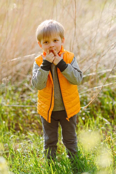Portrait Fashionable Little Boy Nature — Foto Stock