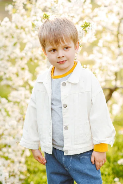 Portrait Fashionable Little Boy Nature — Fotografia de Stock