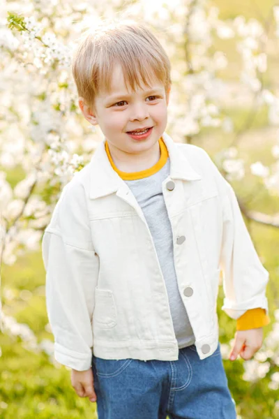 Portrait Fashionable Little Boy Nature — Fotografia de Stock