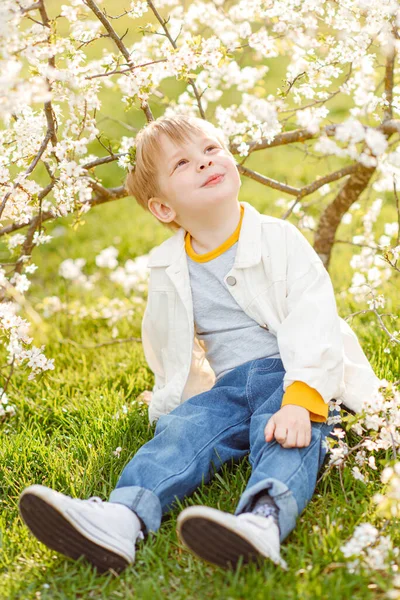 Portrait Fashionable Little Boy Nature — Foto Stock