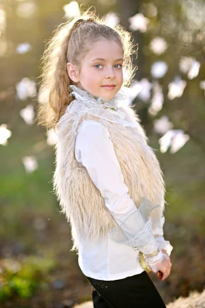 Portrét malé dívky iin vánoční styl — Stock fotografie