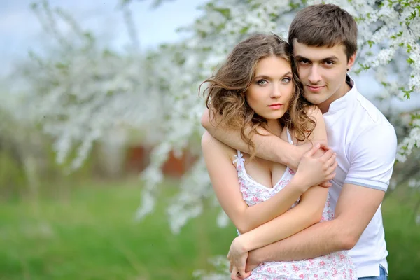Beautiful Couple in love on summer — Stock Photo, Image