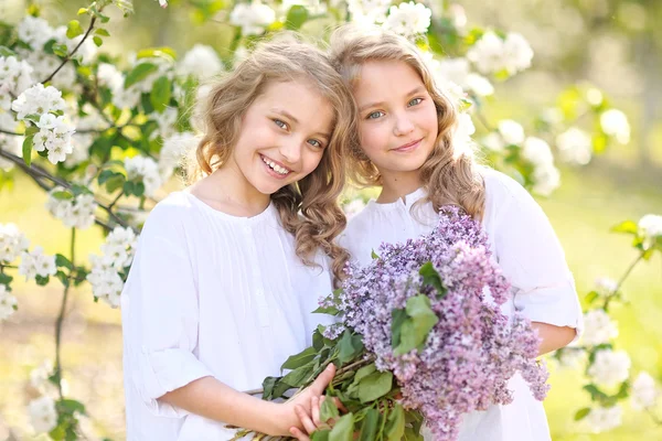 Portrait of two little girls twins — Stock Photo, Image