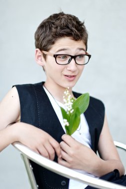 Yaz açık havada bir çocuk portresi