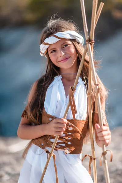 Portrait of little girl outdoors in summer — Stock Photo, Image