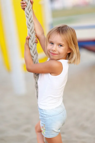 Portrait of little girl outdoors in summer — Stock Photo, Image