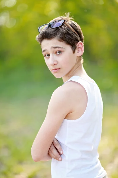 Portrait of a boy in the summer outdoors — Stock Photo, Image