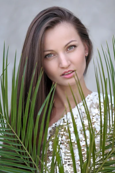 Retrato de una hermosa modelo joven, chica sexy —  Fotos de Stock