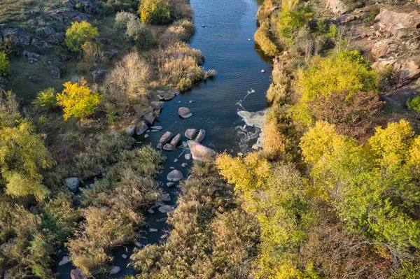 Aktovsky Kanyonu Ukrayna Bir Dere Akar Etrafta Sonbahar Ağaçları Büyük — Stok fotoğraf