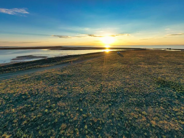 Ovanliga Öar Strålande Sjö Ovanifrån Drönarkamera — Stockfoto